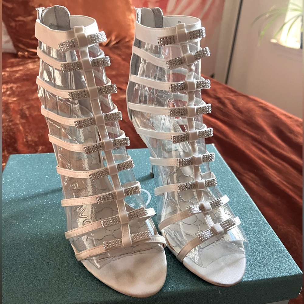 BLUE BY BETSY JOHNSON SATIN BOWS, Sz 8.5